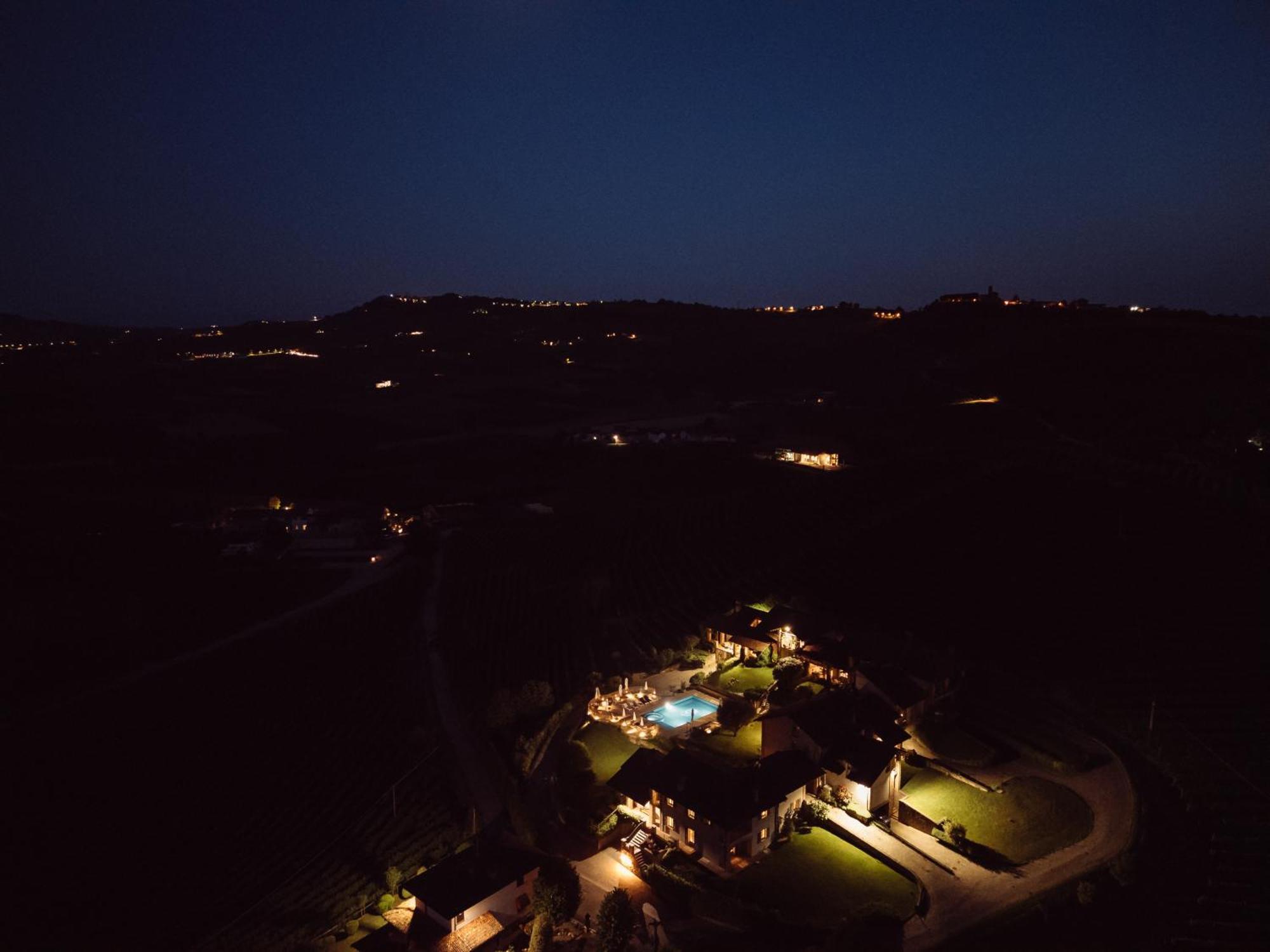 Scarpa Villas - Barolo Luxury Escape Verduno Extérieur photo